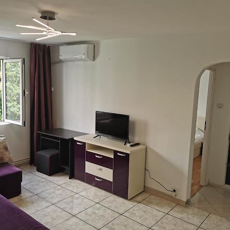 Confortable Cozy Apt Bukares Ruang foto